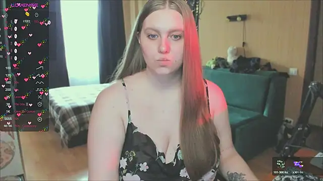 Snapshot of Alice_Dreamgirl_ chatting on October 31, 11:11 am Alice Dreamgirl online show from October 31, 11:11 am