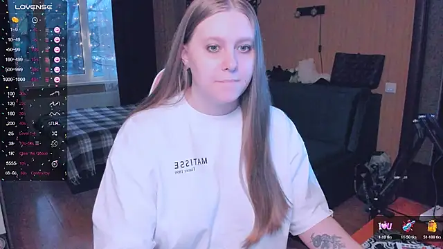 Snapshot of Alice_Dreamgirl_ chatting on November 28, 12:52 pm Alice Dreamgirl online show from November 28, 12:52 pm