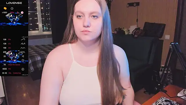 Snapshot of Alice_Dreamgirl_ chatting on December 4, 1:53 pm Alice Dreamgirl online show from December 4, 1:53 pm