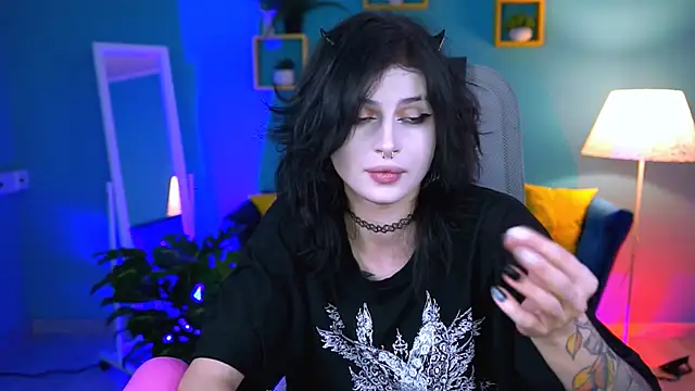 Snapshot of JadeCastle_ chatting on October 9, 5:55 pm JadeCastle  online show from October 9, 5:55 pm