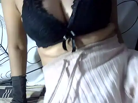 Lovely-Simran online show from October 2, 6:26 pm