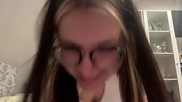 NikaCyberslut online show from December 28, 8:36 pm