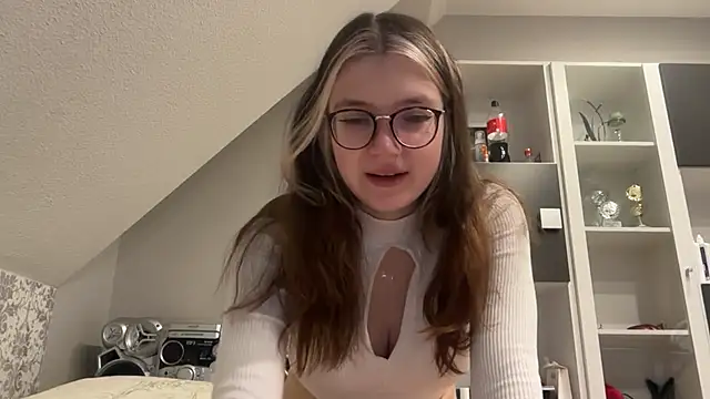 NikaCyberslut online show from January 1, 10:11 am
