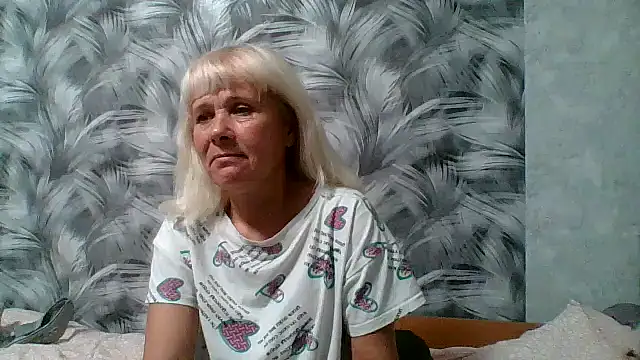 sakura blonde online show from October 7, 6:05 pm