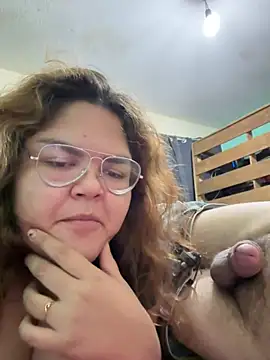 Snapshot of gamelby chatting on December 18, 1:05 am gamelby online show from December 18, 1:05 am