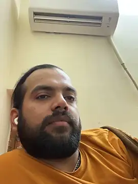 Arsh Loves Luv online show from December 18, 7:52 pm