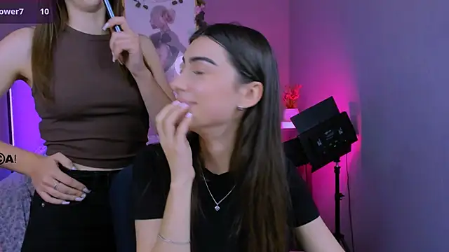 berry alma online show from October 8, 1:09 pm