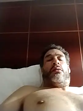 Snapshot of PNPdad6969 chatting on February 28, 11:28 pm PNPdad6969 online show from February 28, 11:28 pm