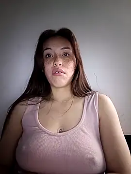 Snapshot of eriika_deep_ chatting on February 1, 10:41 pm eriika deep online show from February 1, 10:41 pm