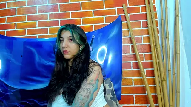 marlenna online show from December 23, 11:36 am