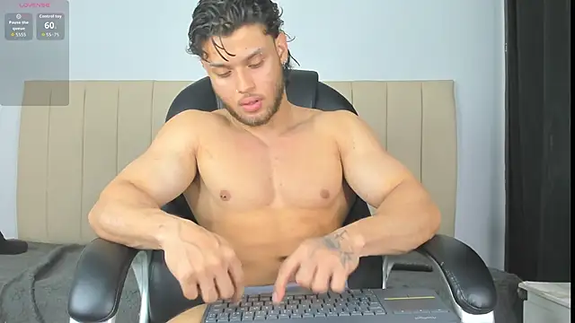 jeicob gagnon online show from May 31, 5:42 pm