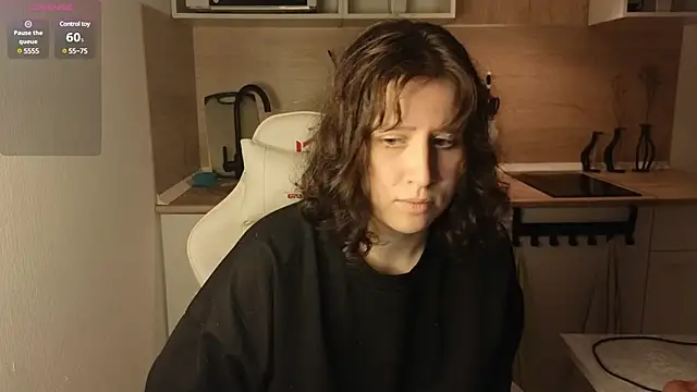 whatamarrie online show from December 26, 6:43 pm