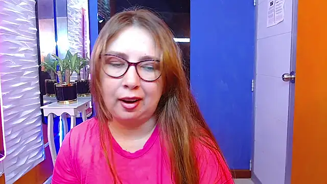 Snapshot of chloe_prg chatting on March 12, 6:44 pm chloe prg online show from March 12, 6:44 pm