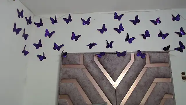 Anny Fox- online show from November 21, 3:05 am