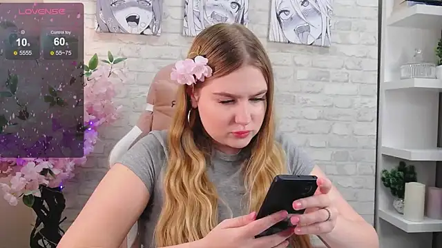 Snapshot of Ellie_Wellie chatting on December 30, 1:58 pm Ellie Wellie online show from December 30, 1:58 pm
