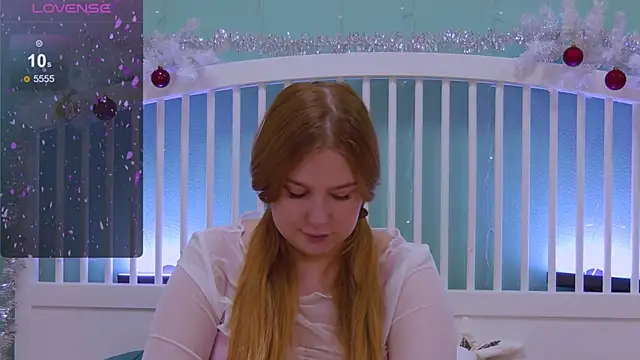 Snapshot of Ellie_Wellie chatting on January 3, 4:37 pm Ellie Wellie online show from January 3, 4:37 pm