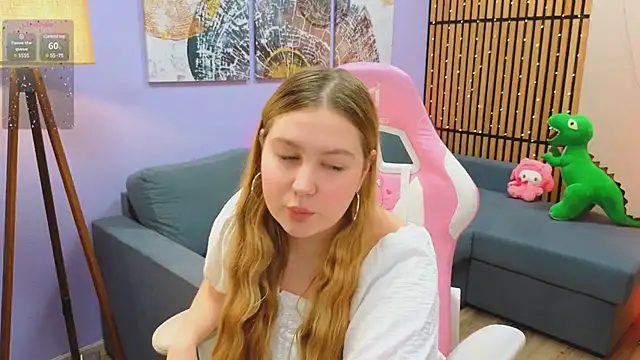 Snapshot of Ellie_Wellie chatting on February 10, 1:44 pm Ellie Wellie online show from February 10, 1:44 pm