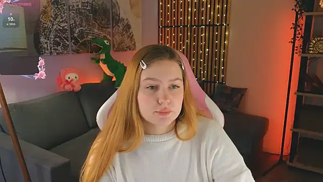 Snapshot of Ellie_Wellie chatting on February 27, 10:48 am Ellie Wellie online show from February 27, 10:48 am