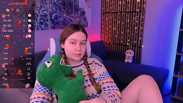 Snapshot of Ellie_Wellie chatting on October 26, 11:42 pm Ellie Wellie online show from October 26, 11:42 pm