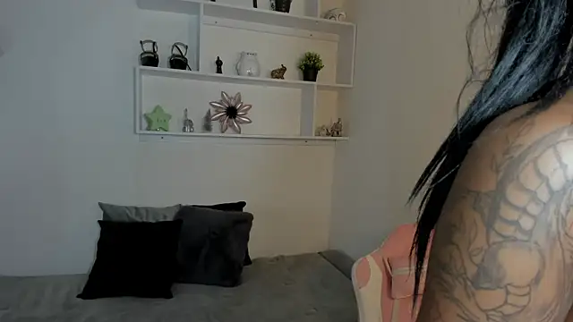 Zizi-campbel online show from December 26, 2:55 am