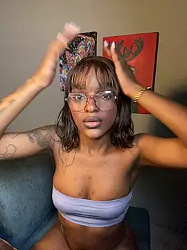 Zizi-campbel online show from February 12, 9:48 am