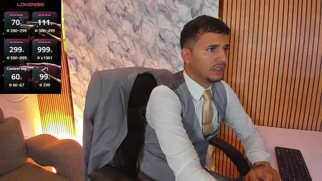 Hideintheoffice online show from October 24, 9:11 pm