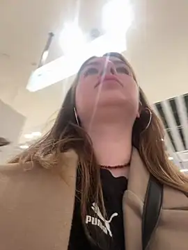 Snapshot of MayaMystic chatting on January 8, 3:07 pm MayaMystic online show from January 8, 3:07 pm