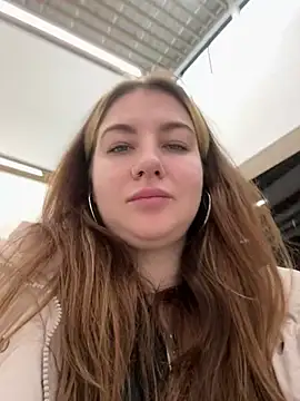 Snapshot of MayaMystic chatting on January 31, 9:05 am MayaMystic online show from January 31, 9:05 am