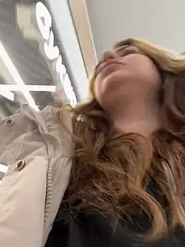 Snapshot of MayaMystic chatting on March 13, 12:35 pm MayaMystic online show from March 13, 12:35 pm