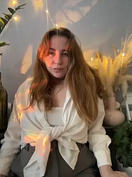 Snapshot of MayaMystic chatting on September 29, 1:16 pm MayaMystic online show from September 29, 1:16 pm