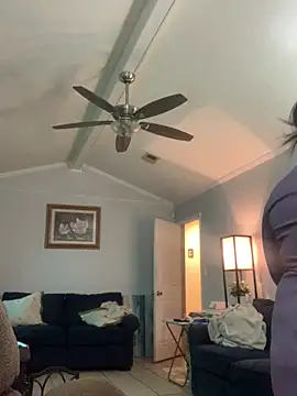 sweethoneypussi online show from October 31, 5:30 am