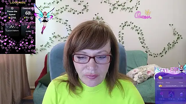 Snapshot of Miss_Moren chatting on August 10, 4:27 am Miss Moren online show from August 10, 4:27 am