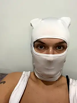 Snapshot of Nikki_Hoee chatting on November 21, 7:45 pm Nikki Hoee online show from November 21, 7:45 pm