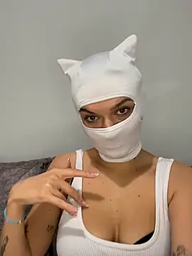 Snapshot of Nikki_Hoee chatting on November 30, 12:53 pm Nikki Hoee online show from November 30, 12:53 pm