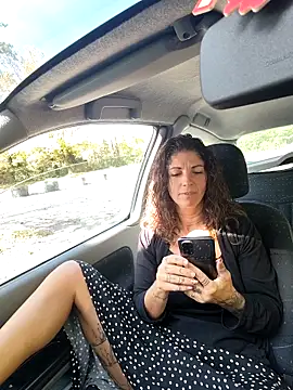 Snapshot of sansan2411 chatting on October 8, 12:14 pm sansan2411 online show from October 8, 12:14 pm