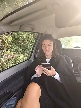 Snapshot of sansan2411 chatting on October 14, 11:00 am sansan2411 online show from October 14, 11:00 am