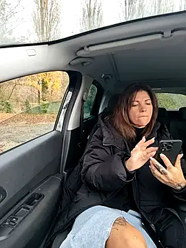 Snapshot of sansan2411 chatting on November 2, 1:35 pm sansan2411 online show from November 2, 1:35 pm