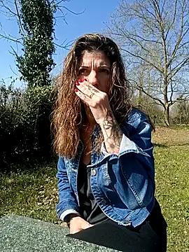 sansan2411 online show from March 19, 12:20 pm