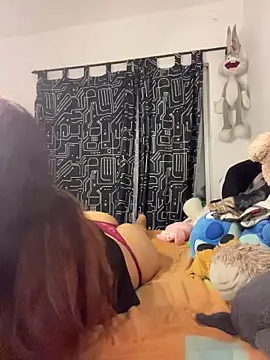 Snapshot of Ema_kraus chatting on February 11, 1:32 am Ema kraus online show from February 11, 1:32 am