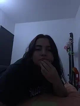 Snapshot of Ema_kraus chatting on March 3, 1:23 am Ema kraus online show from March 3, 1:23 am