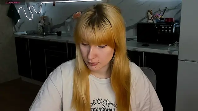 Sweet white chocolate online show from February 13, 9:44 pm