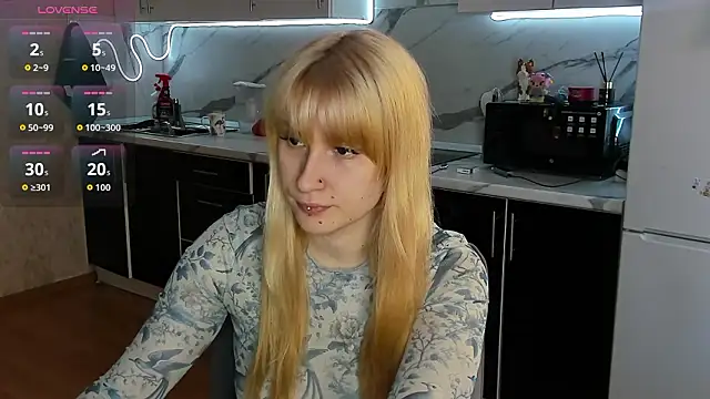 Sweet white chocolate online show from March 24, 10:53 am