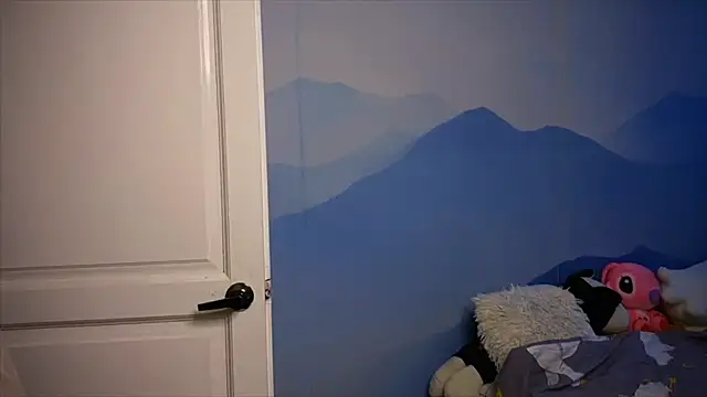 Snapshot of IlonaMurf chatting on December 16, 7:24 am IlonaMurf online show from December 16, 7:24 am