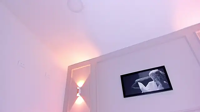 anniemartinezz online show from December 27, 5:59 pm