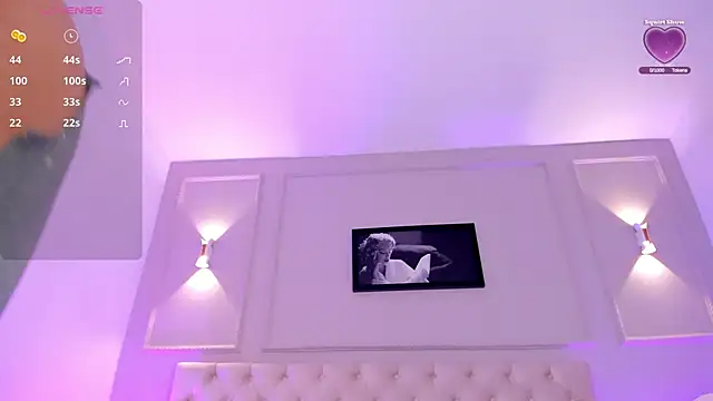 anniemartinezz online show from March 21, 11:44 am