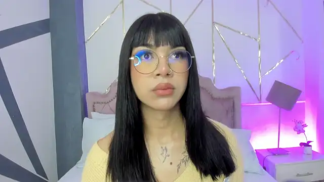 RoseCassie online show from January 20, 12:39 pm