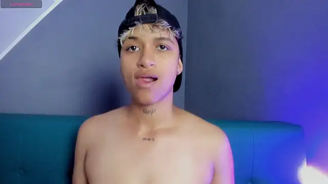 Dominick jones online show from March 7, 10:43 pm