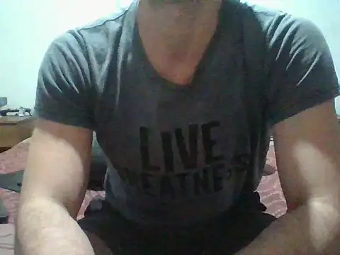 italianbighorse22 online show from November 29, 3:53 am