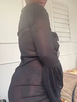 Snapshot of beverlyxxxx chatting on January 17, 10:44 am beverlyxxxx online show from January 17, 10:44 am