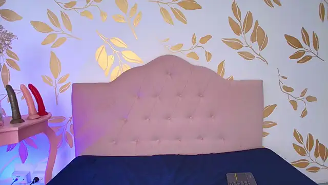 AnikaRomanoff online show from February 24, 3:20 pm